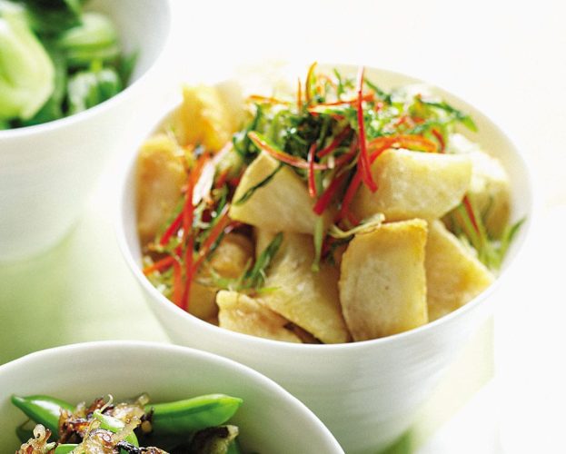 Roast chilli potatoes