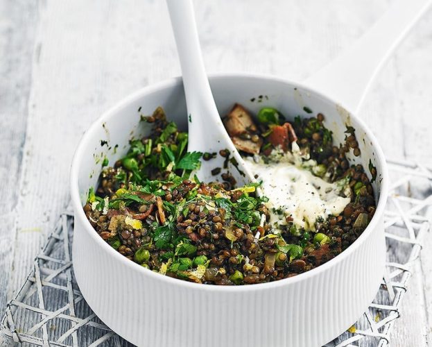 image of a saucepan full of lentils, bacon and herbs
