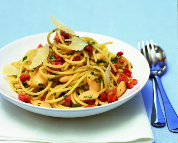 Hearty pasta with pancetta and butter beans
