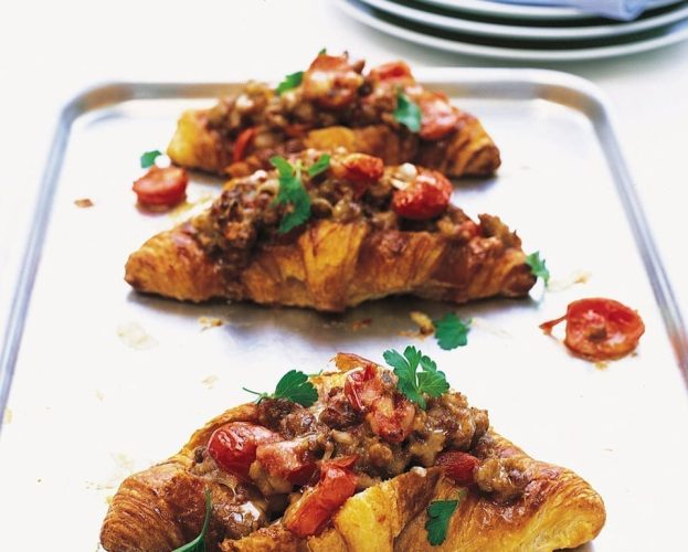 Tomato, sausage and emmental croissants