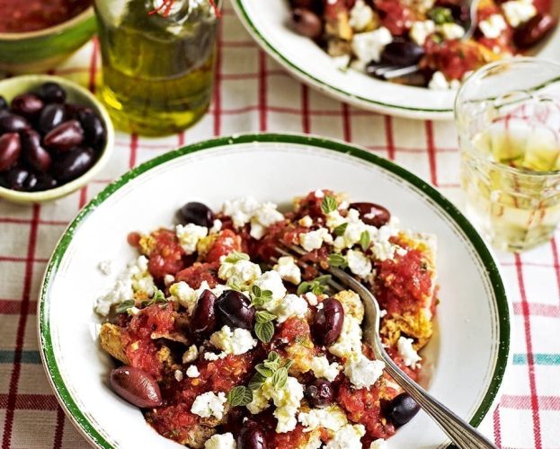 Cretan dakos salad