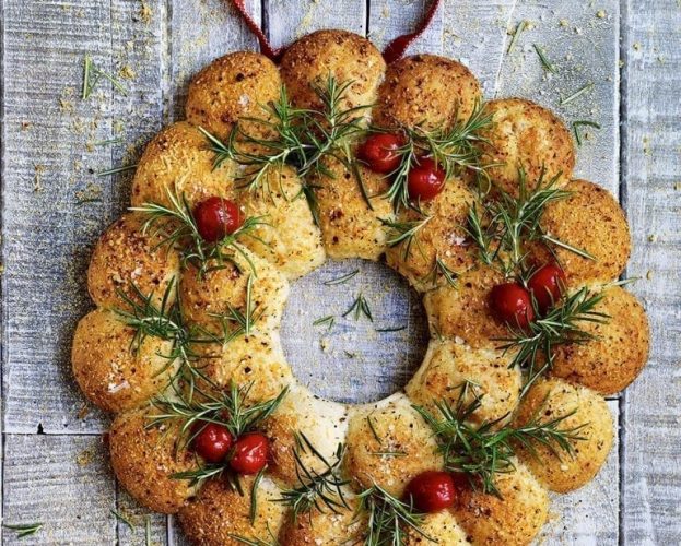 Sharing wreath