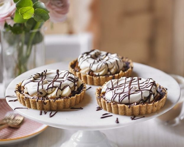 Mini banoffee Baileys pies