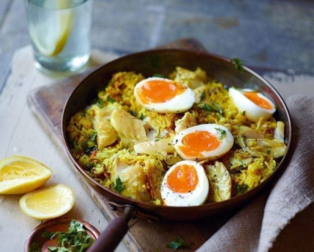 Kedgeree in a black pan