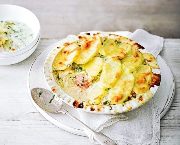 Fish pie with a potato topping
