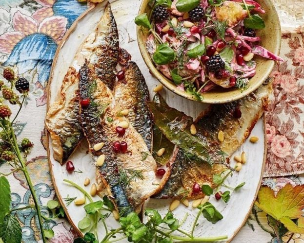 Pan-fried mackerel fillets with pear and pomegranate slaw