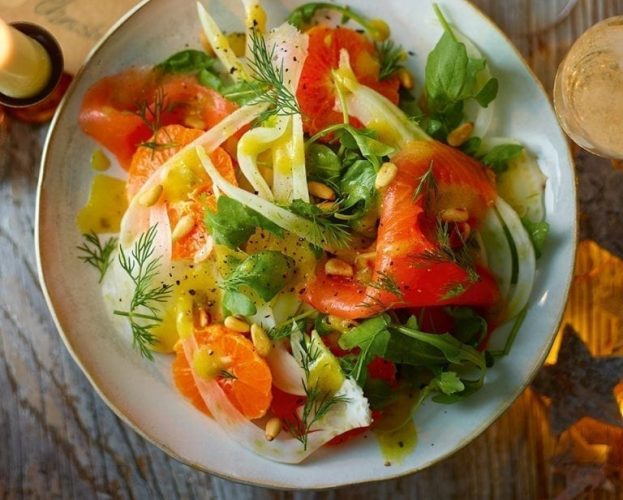 Smoked salmon, fennel and clementine salad