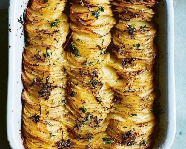 Crispy-sliced-lemon-roasted-potatoes