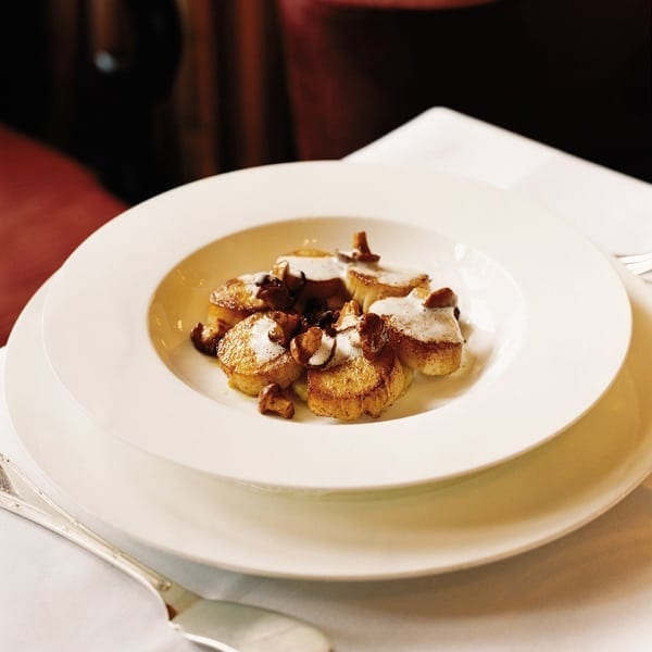 Scallops with confit potatoes