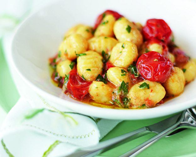 Gnocchi with tomatoes