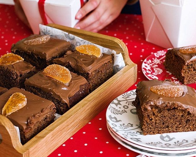 Chocolate and orange cake slices