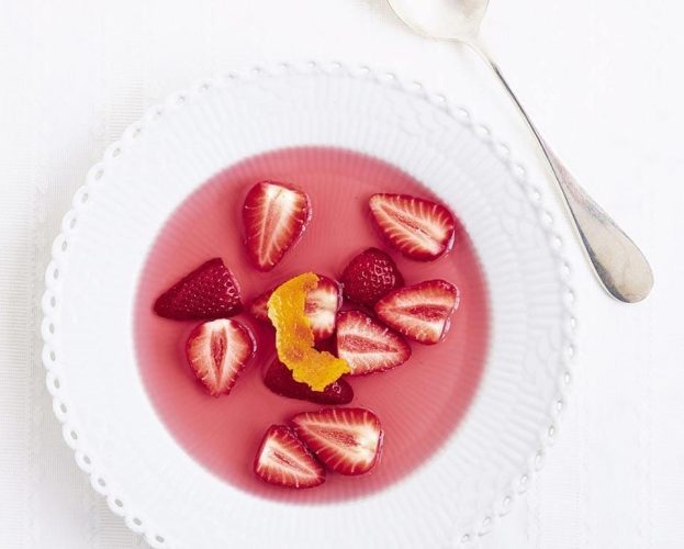 Chilled strawberry soup