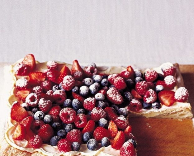mixed berry cake