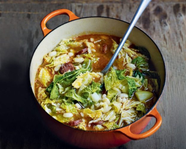 Caldo verde soup