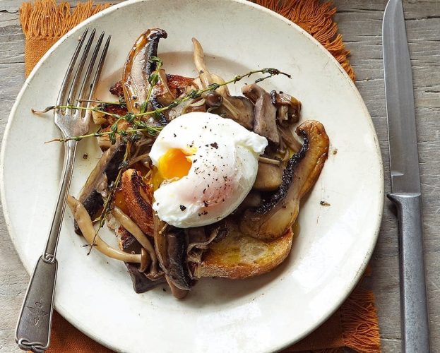 Cider and thyme mushrooms on toast