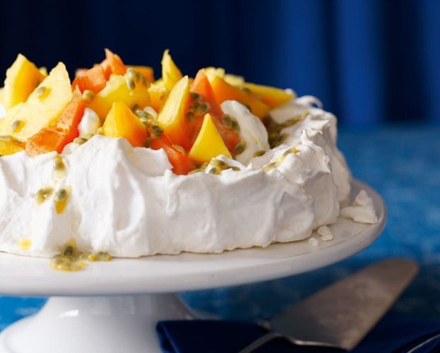 coconut pavlova