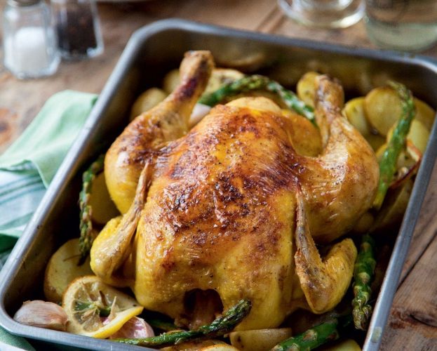 Roast chicken with asparagus