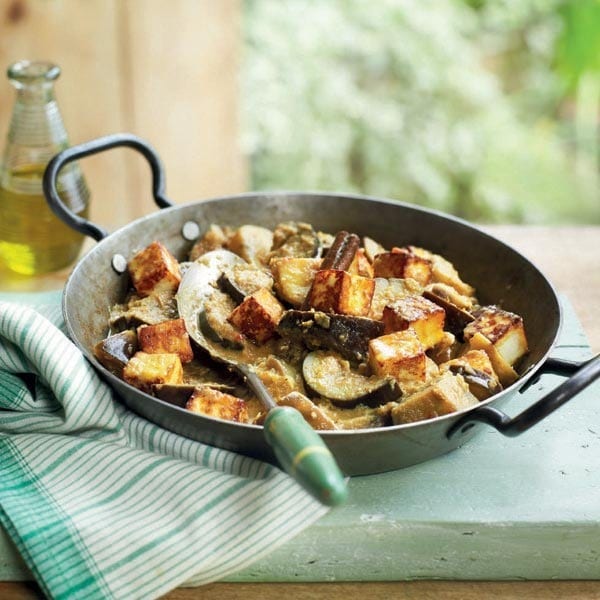 Aubergine and paneer curry
