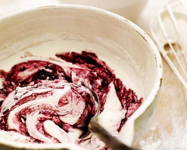 Easy blackberry cream