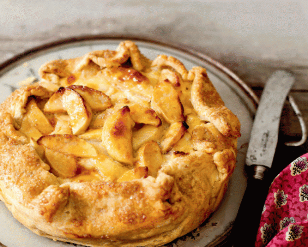 Apple and custard pie