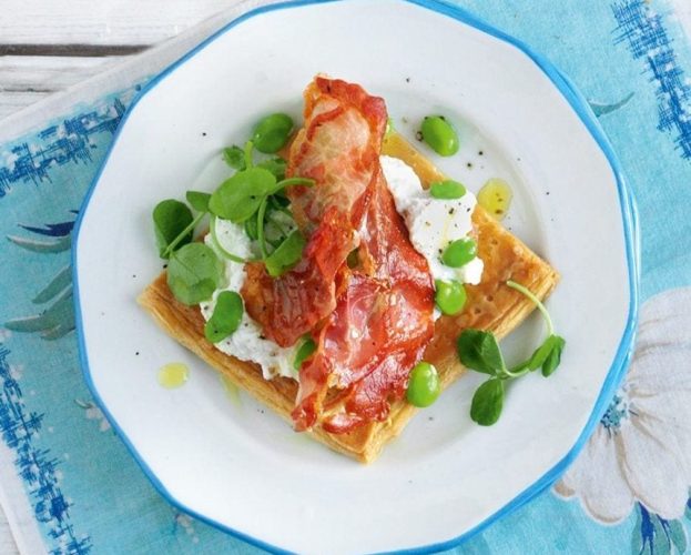 Ricotta, broad bean and ham tartlets with puff pastry