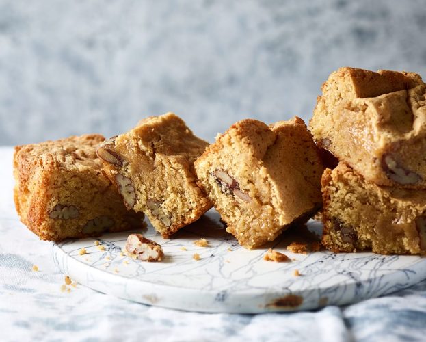 pecan blondies
