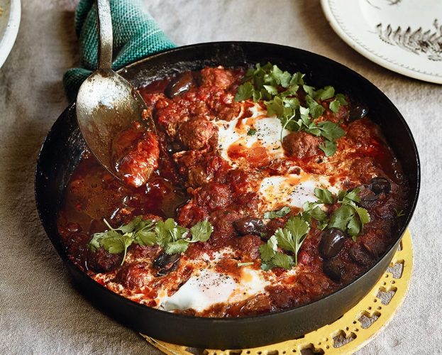 Kefta meatballs with eggs