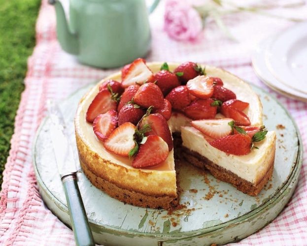 Strawberry and vanilla baked cheesecake