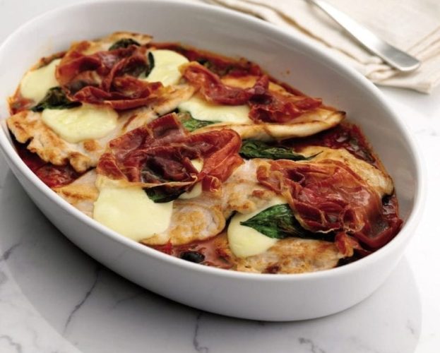 Chicken and mozzarella in tomato sauce
