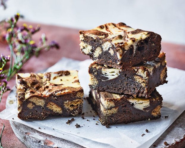 Cheesecake brownies