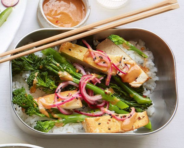 Bang bang tofu salad