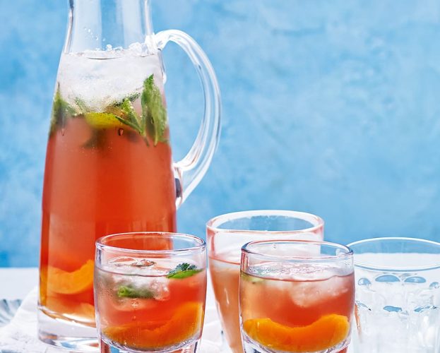 Boozy peach iced tea
