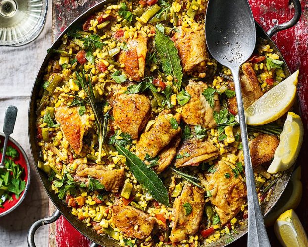 Chicken paella in a pan
