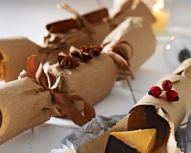 how to make christmas crackers
