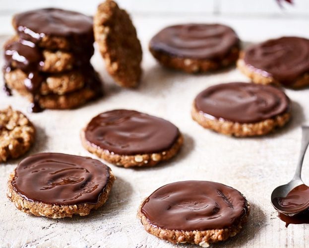 chocolate hobnob biscuits