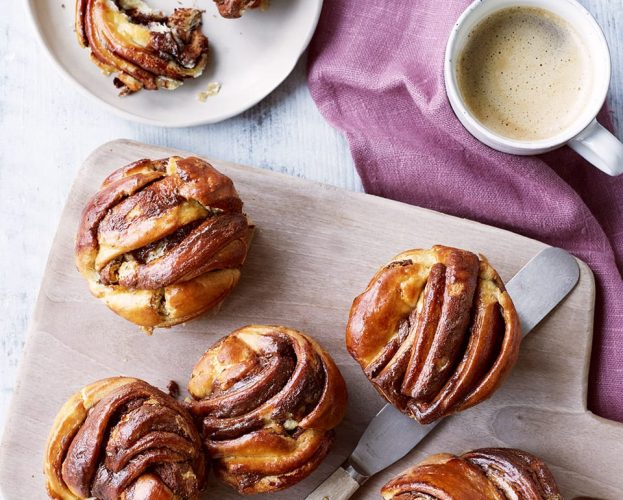 nutella-babka-buns-tahini