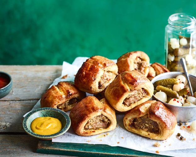 pork cheddar and onion sausage rolls