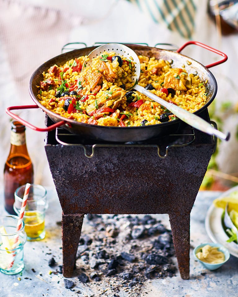 chicken and pepper paella