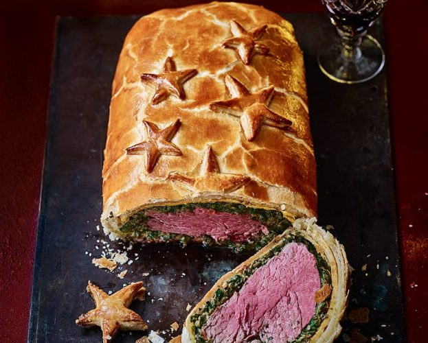 beef wellington with spinach