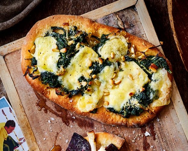 Spinach pinsa romana