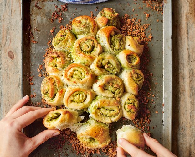 jamie oliver's garlic bread