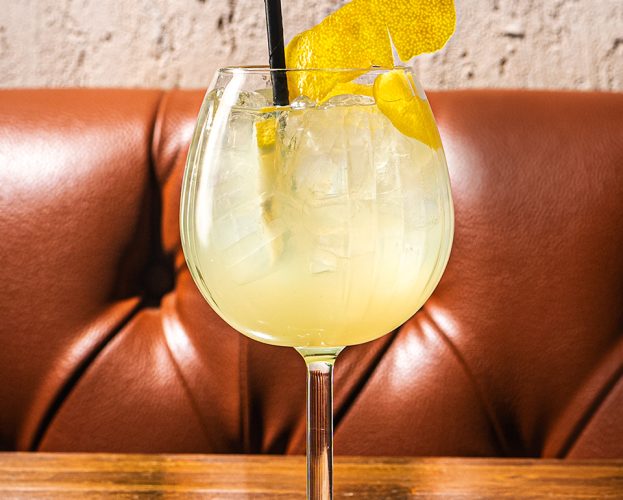 Limoncello Spritz