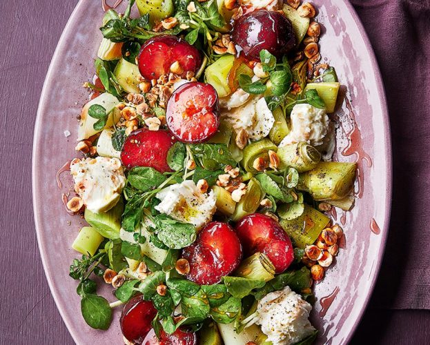 mozzarella and plum salad