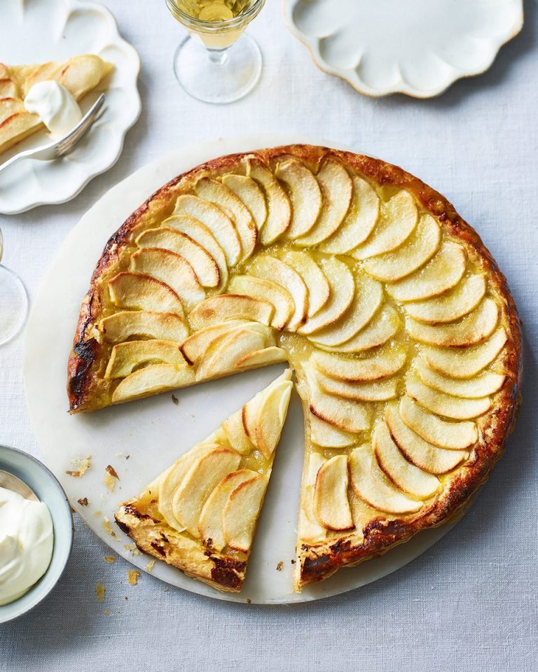 puff pastry apple tart