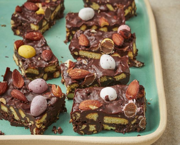Mini egg rocky road