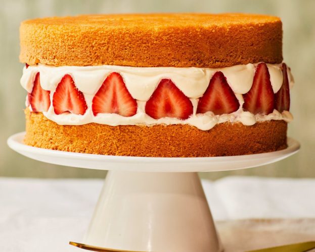 Fraisier cake