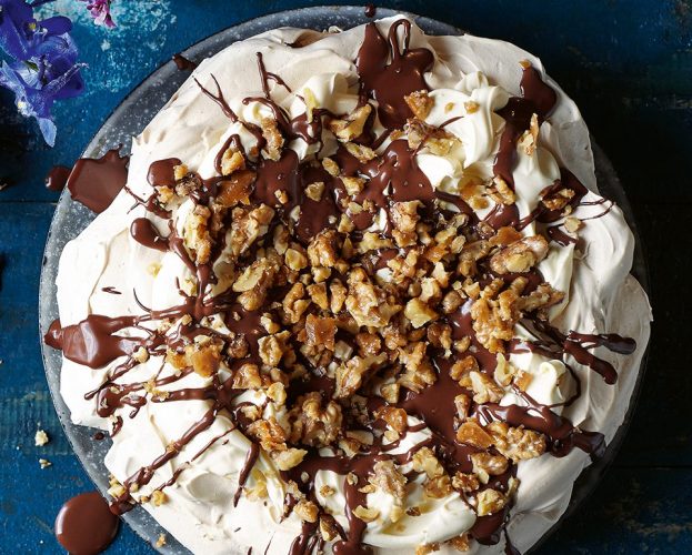 Coffee pavlova