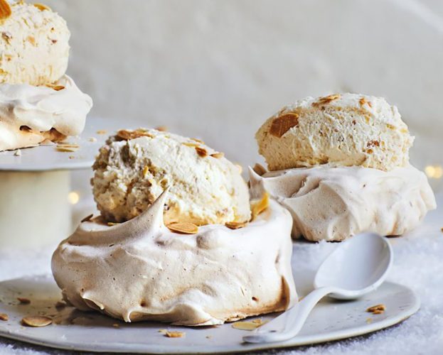 Almond meringues