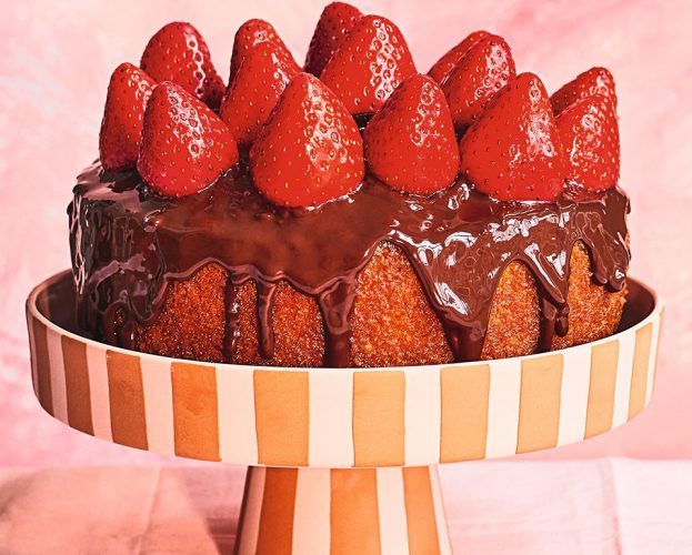 Strawberry, chocolate and lemon drizzle cake