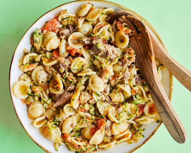 Courgette pasta salad